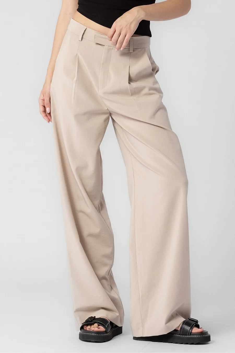 Loose Fit Tailored Pants